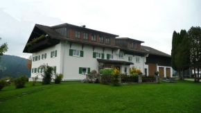 Гостиница Ferienhof Schugg  Миссен-Вильхамс